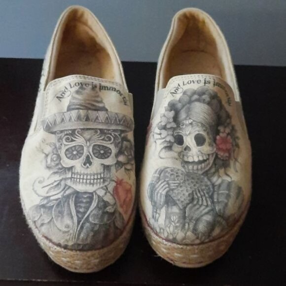 Goby Sugar Skull Print Death is Not the End of Love Canvas Loafers Size 5.5 - Picture 1 of 14